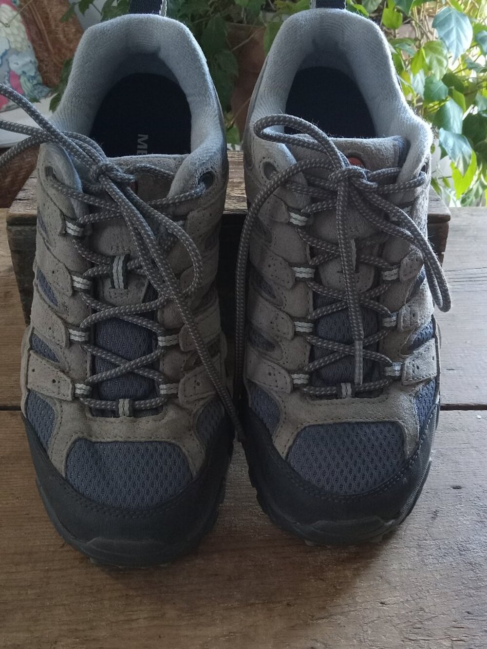 Merrell Moab 2 Vent Hiking Shoes.